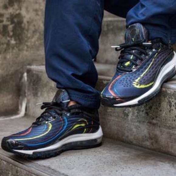 Nike Air Max Deluxe in Black/Midnight Navy - Picture 1 of 8